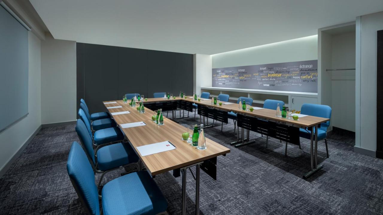 Ibis Jeddah Malik Road Hotel Bagian luar foto