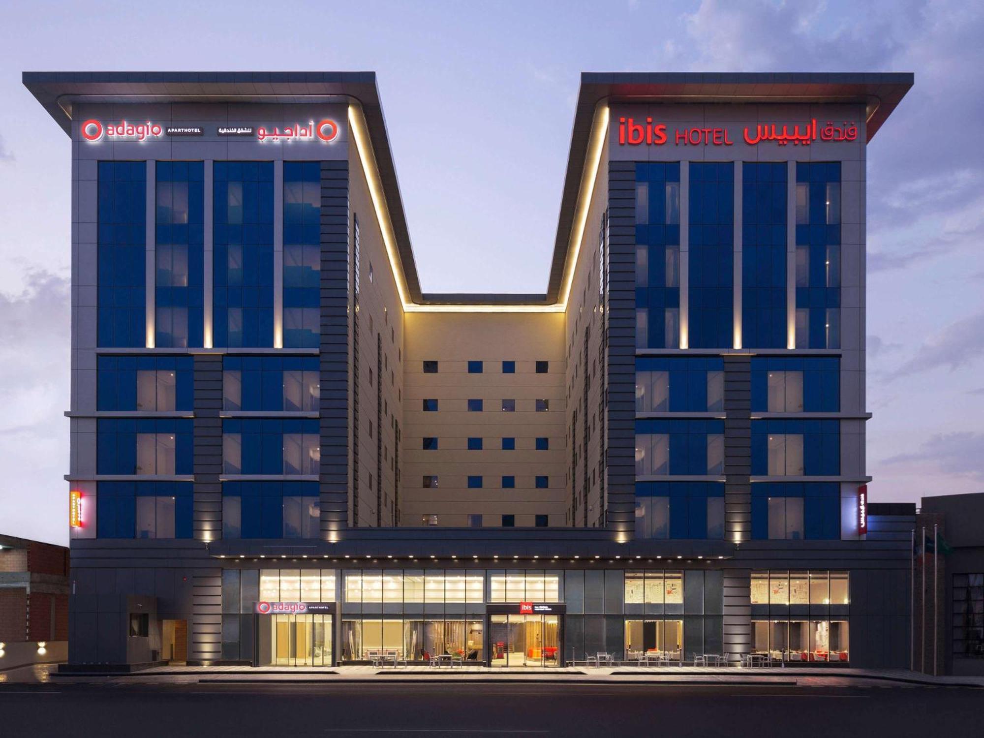 Ibis Jeddah Malik Road Hotel Bagian luar foto