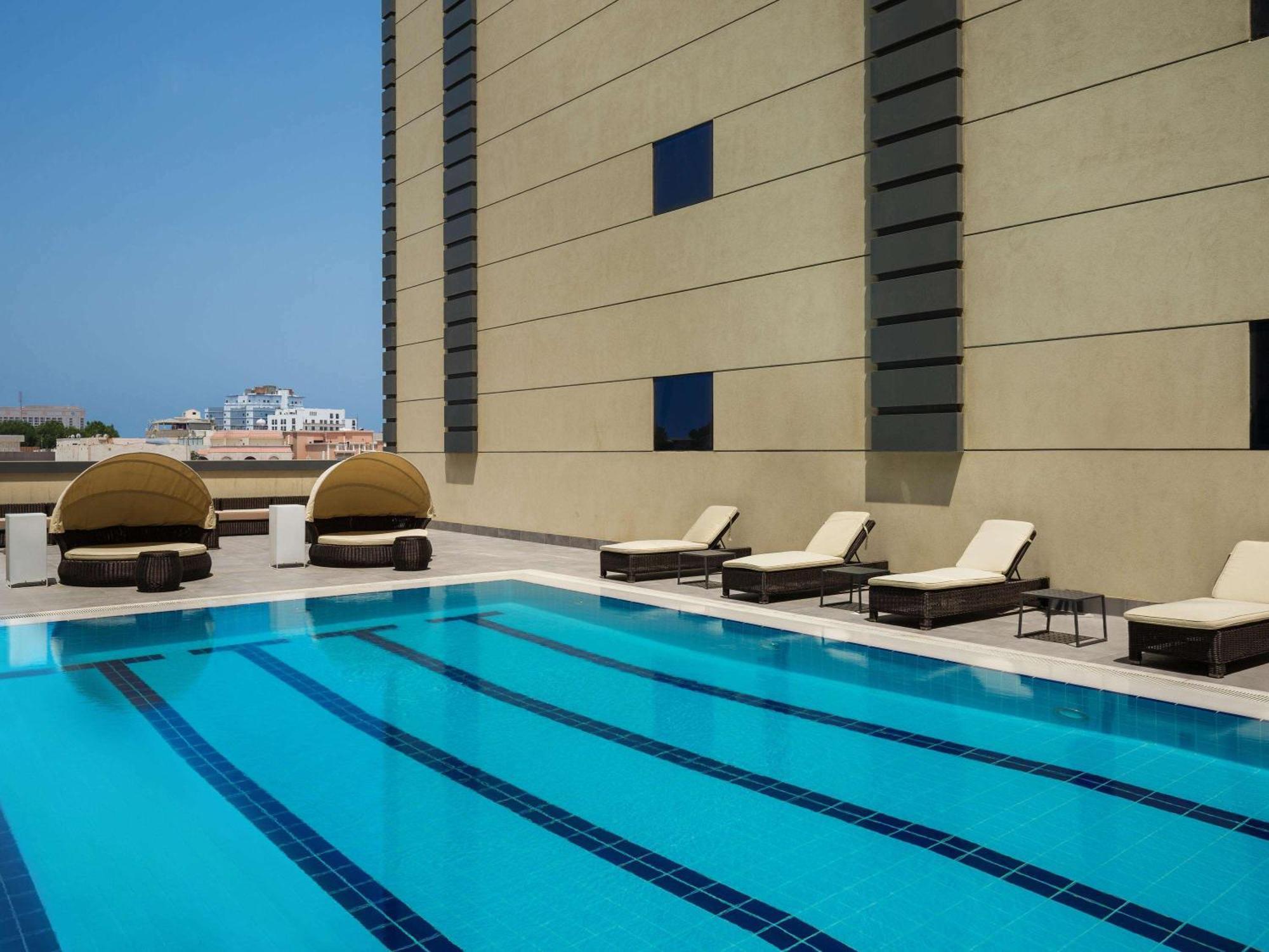 Ibis Jeddah Malik Road Hotel Bagian luar foto