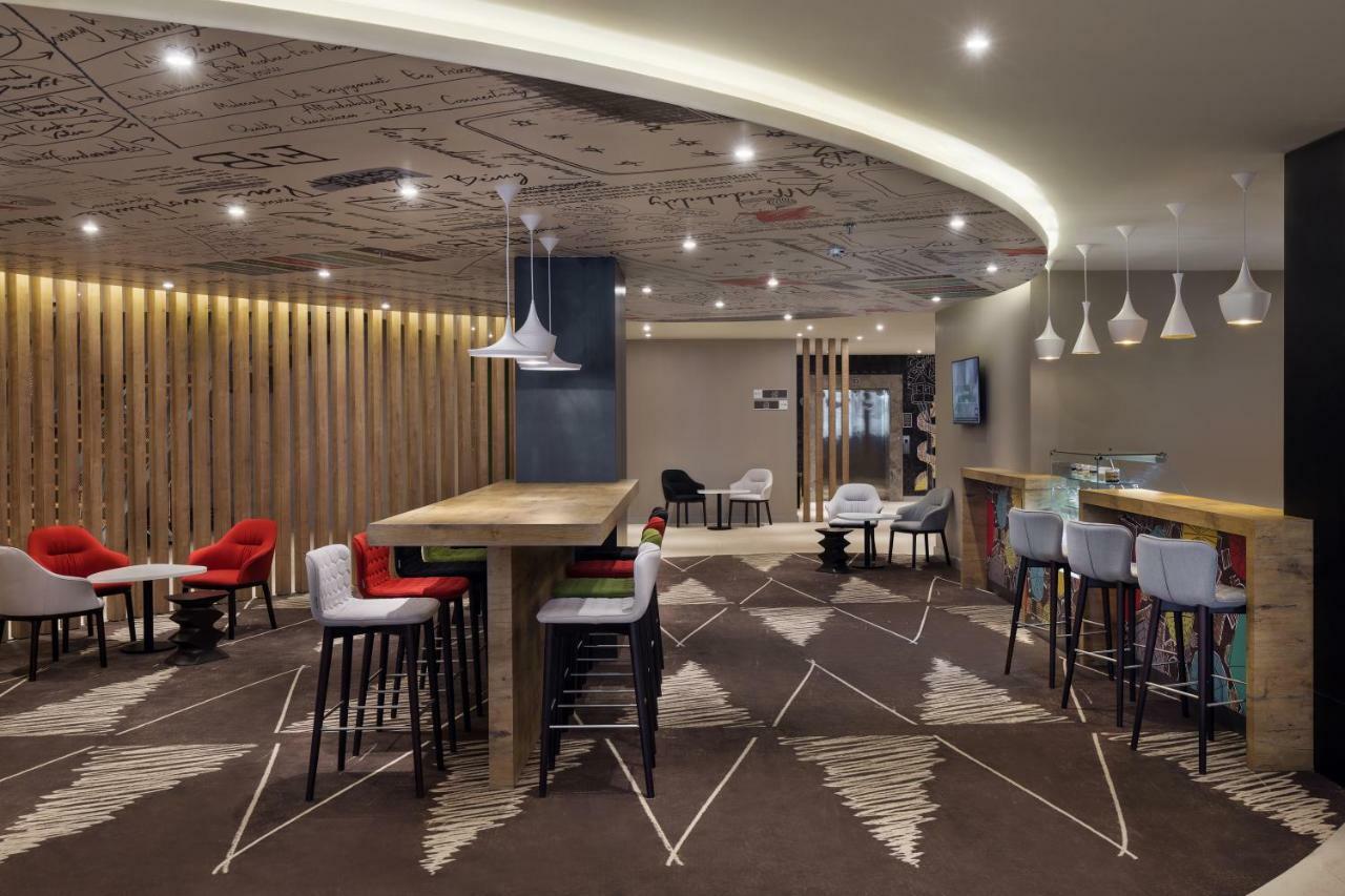 Ibis Jeddah Malik Road Hotel Bagian luar foto