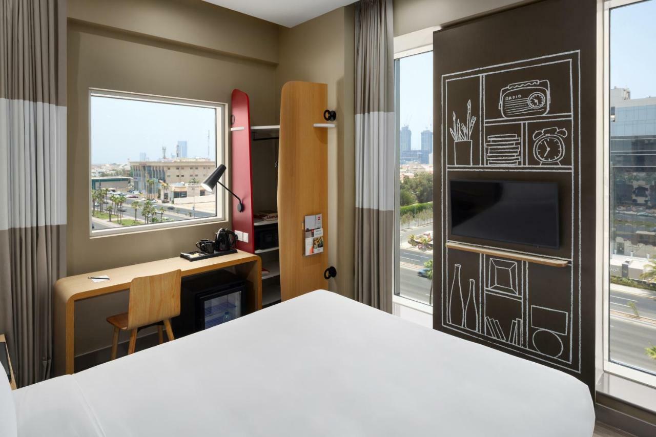 Ibis Jeddah Malik Road Hotel Bagian luar foto